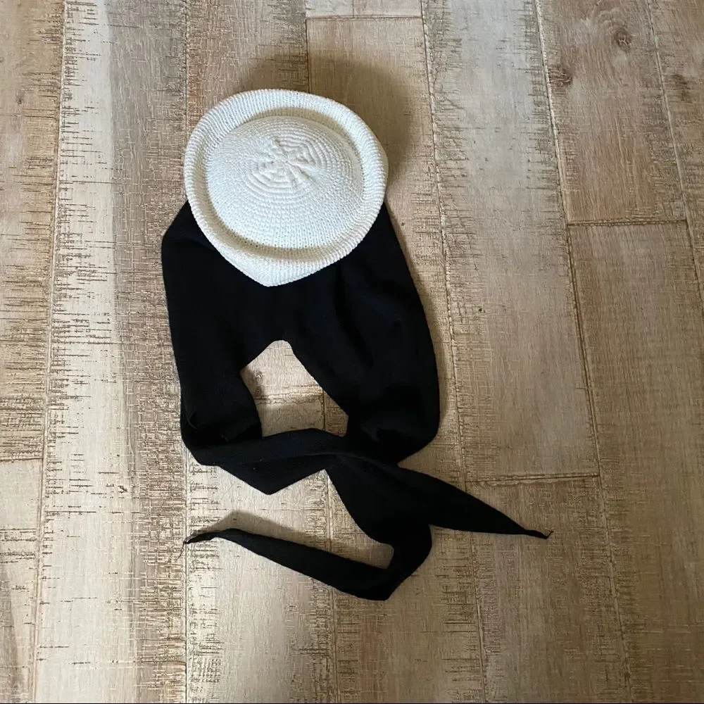 Adrienne Vittadini white with black scarf hat